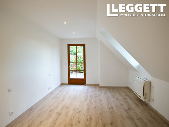 Image No.8-3 Bed House for sale