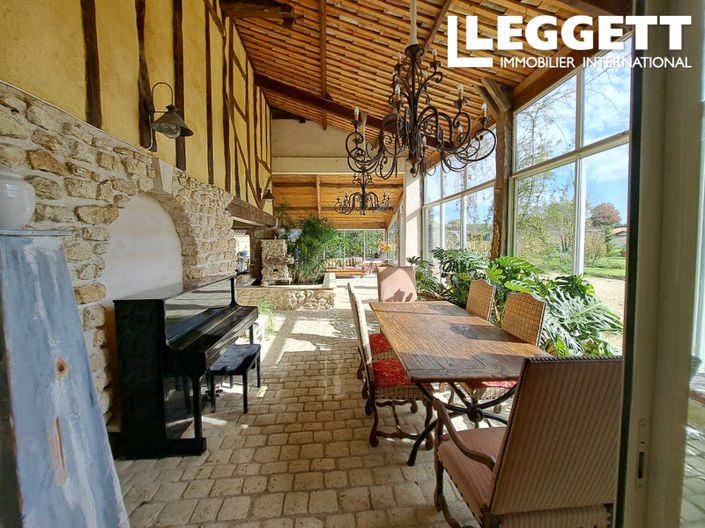 Image No.5-5 Bed House for sale