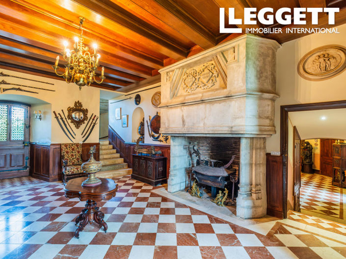 Image No.3-9 Bed Chateaux for sale