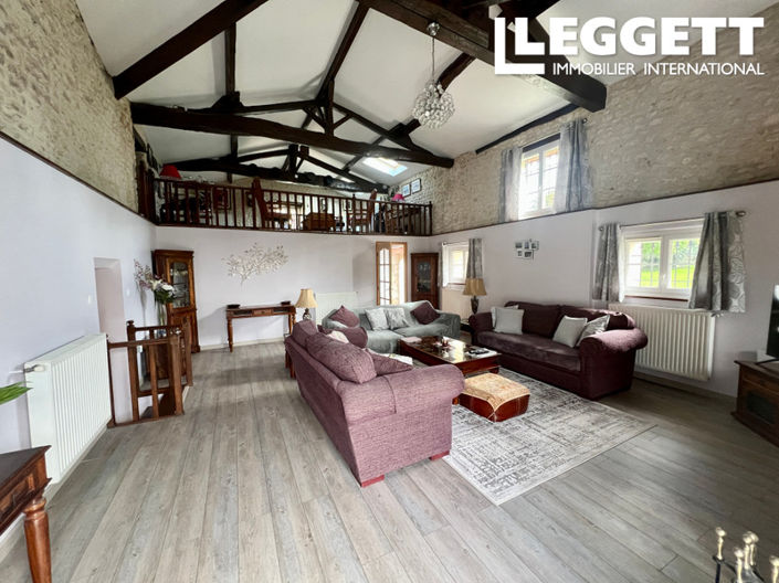 Image No.6-5 Bed House for sale