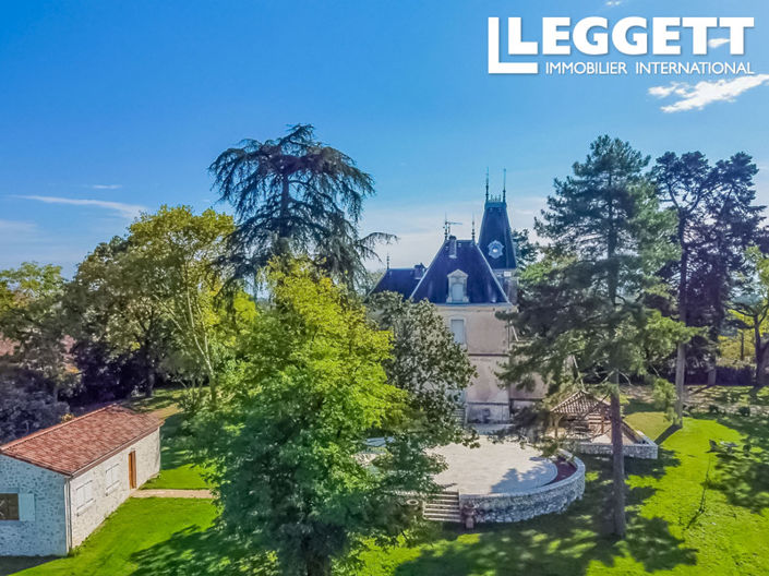 Image No.2-Châteaux de 6 chambres à vendre à Laroque-Timbaut