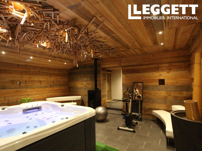 Image No.8-Châteaux de 14 chambres à vendre à Orne