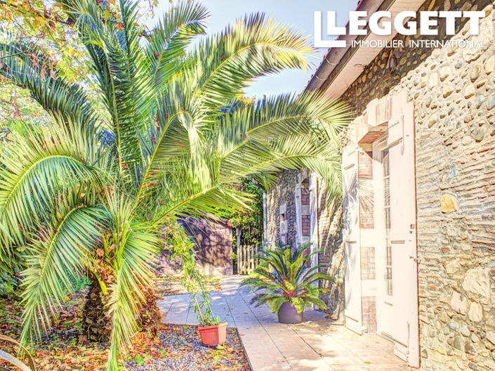 Image No.1-6 Bed House for sale