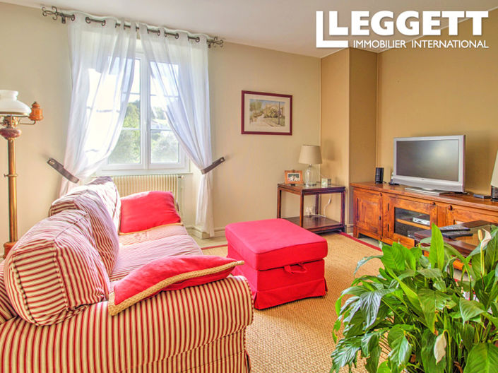 Image No.5-6 Bed House for sale