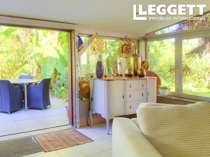 Image No.9-6 Bed House for sale