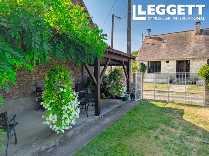 Image No.8-2 Bed House for sale