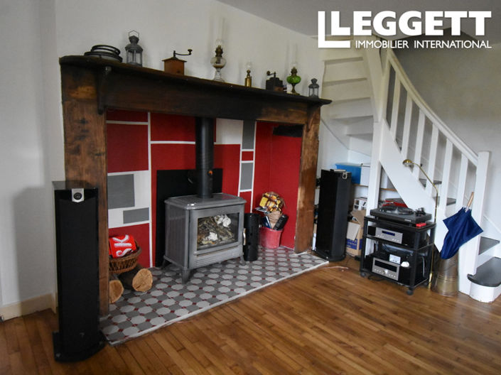 Image No.8-3 Bed House for sale