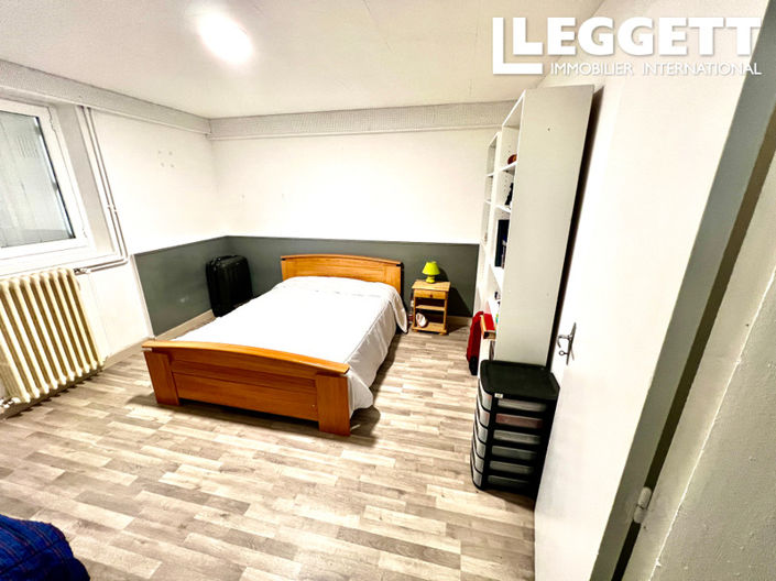 Image No.7-4 Bed House for sale