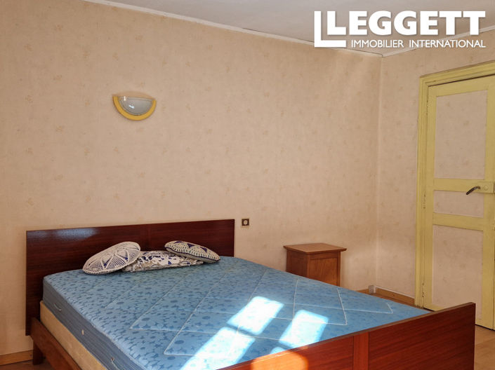 Image No.10-4 Bed House for sale