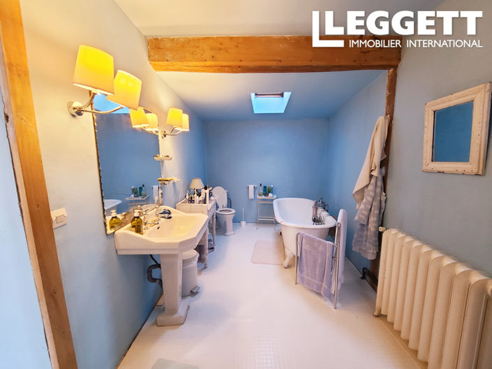 Image No.9-3 Bed House for sale