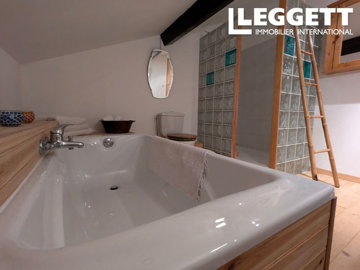 ahr0chm6ly9jzg4uagvzdglhlmltbw8vaw1hz2uvvevom