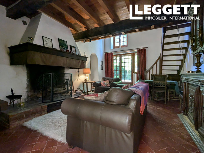 Image No.8-3 Bed House for sale