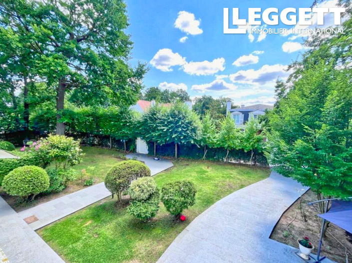 Image No.3-9 Bed House for sale