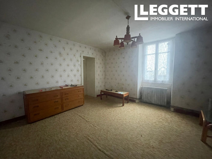 Image No.8-4 Bed House for sale