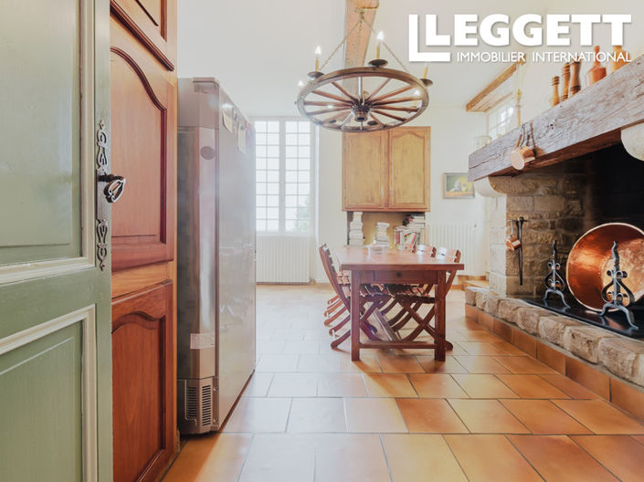 Image No.7-5 Bed House for sale