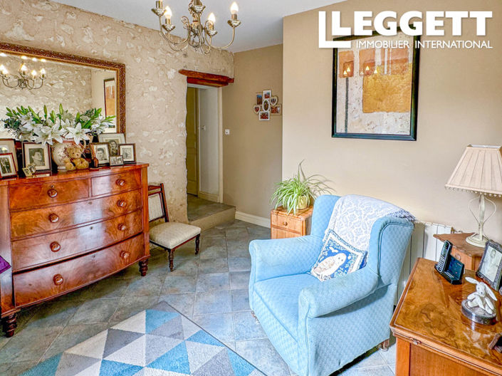 Image No.10-4 Bed House for sale