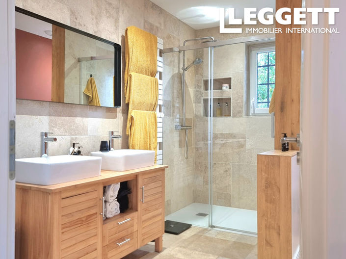 Image No.10-Maison de 5 chambres à vendre à Varaignes