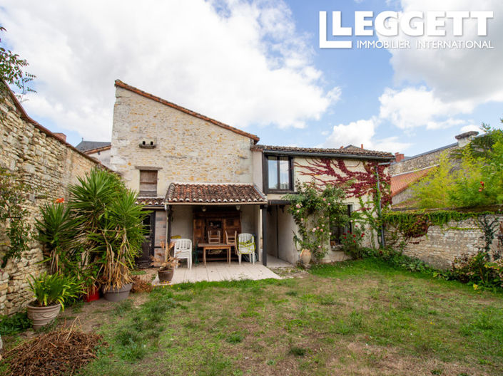 Image No.9-6 Bed House for sale