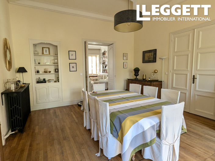 Image No.4-10 Bed House for sale