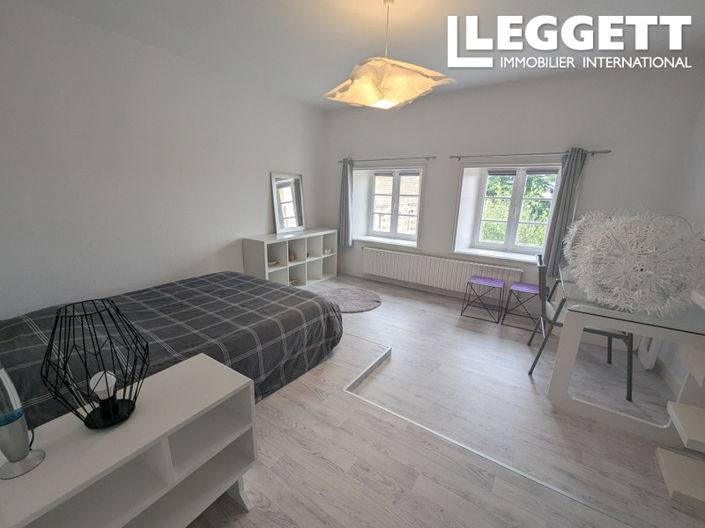 Image No.9-10 Bed House for sale