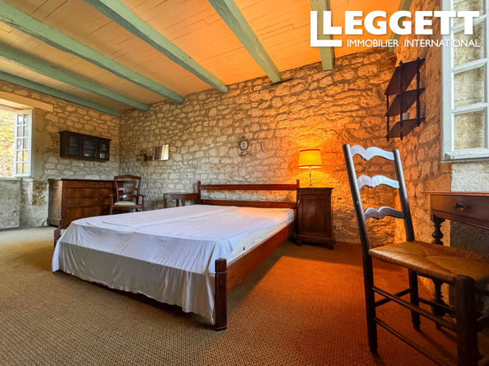 Image No.7-4 Bed House for sale