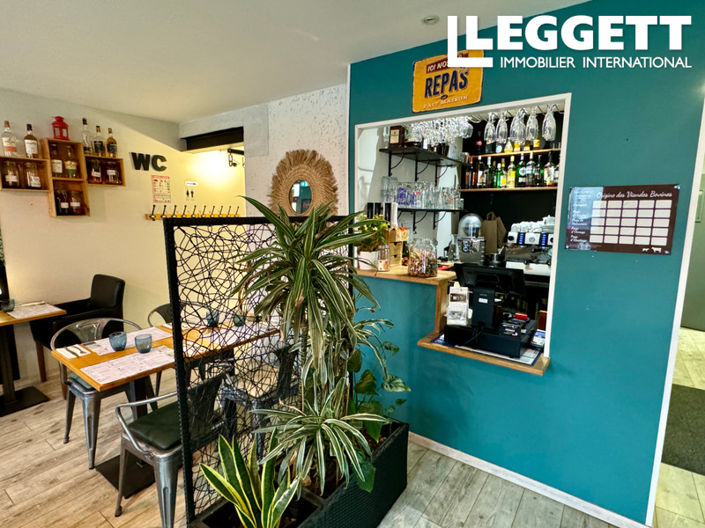 Image No.3-Commercial de 5 chambres à vendre à Charente