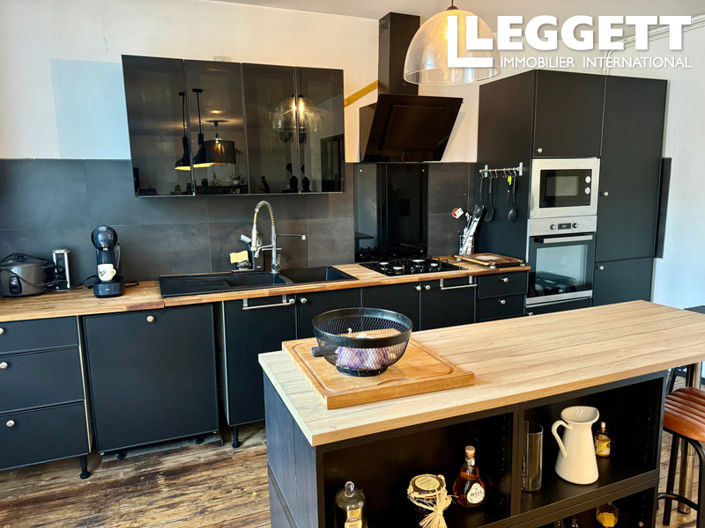 Image No.9-Commercial de 5 chambres à vendre à Charente