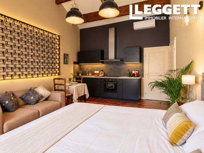 Image No.7-11 Bed Commercial for sale