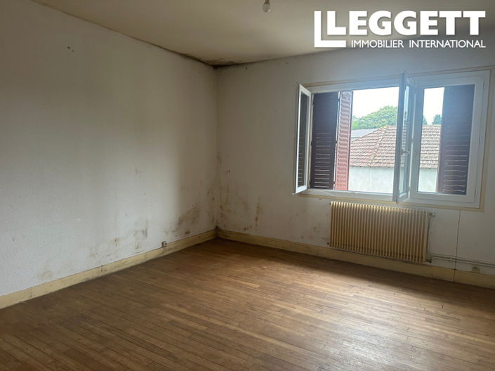 Image No.10-4 Bed House for sale