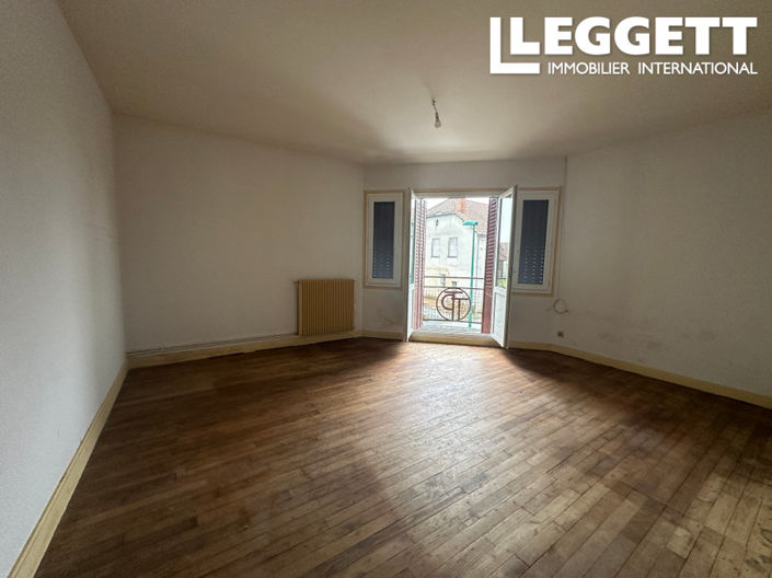 Image No.8-4 Bed House for sale