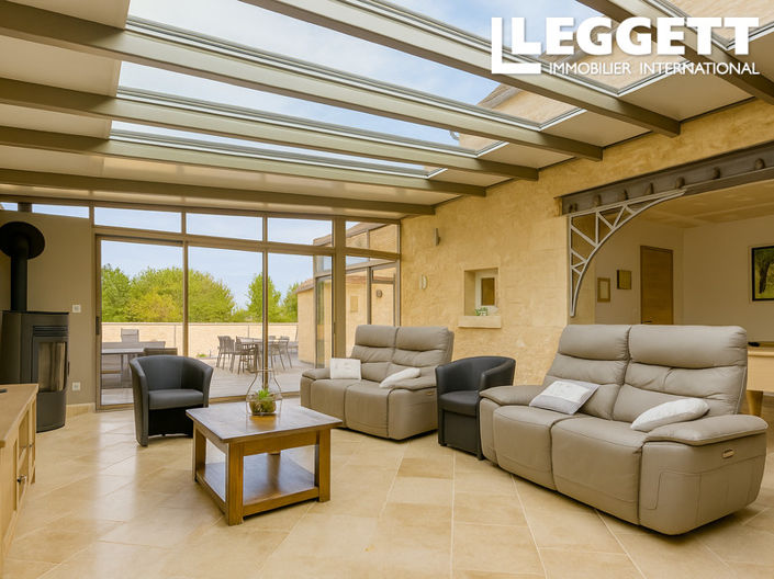 Image No.3-4 Bed House for sale