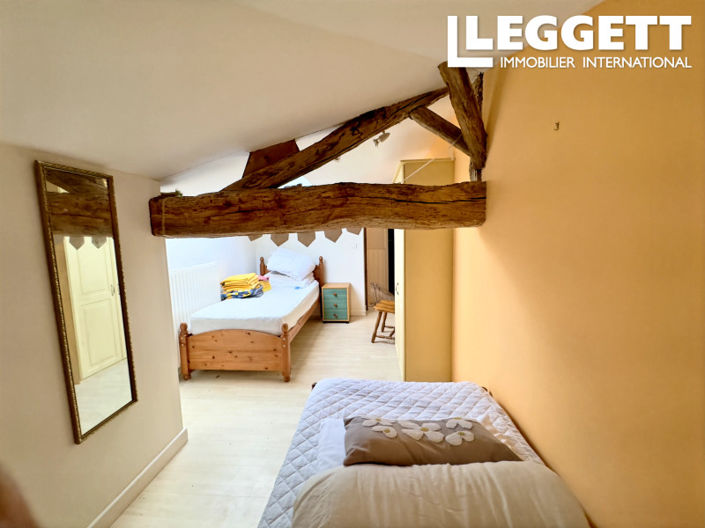 Image No.8-3 Bed House for sale