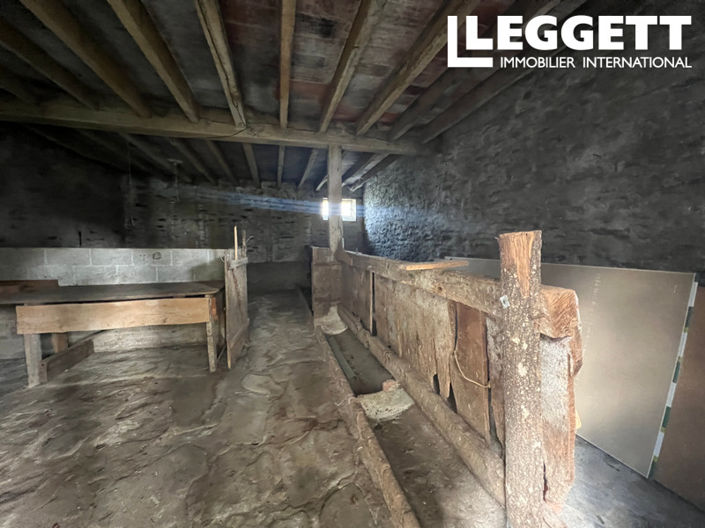 Image No.10-2 Bed House for sale