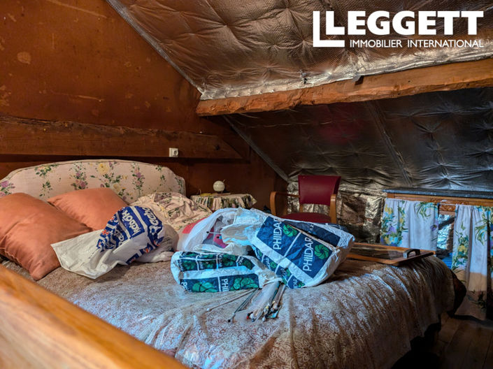 Image No.8-2 Bed House for sale