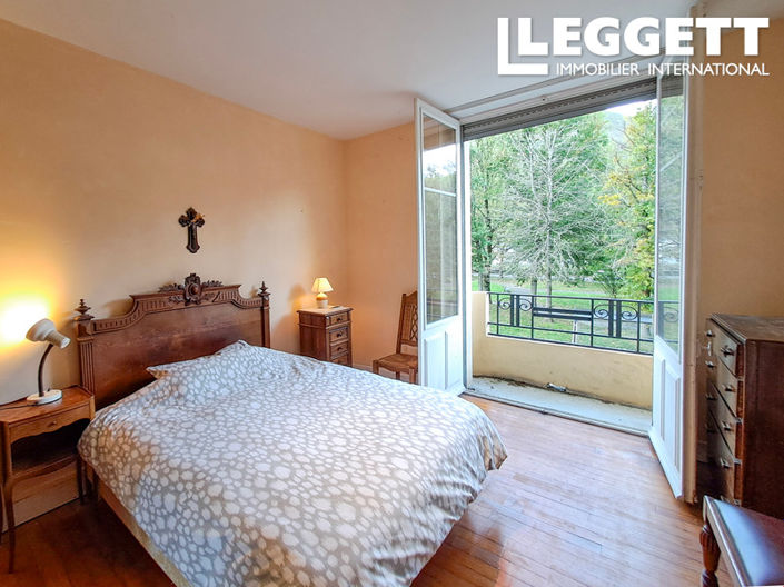 Image No.7-5 Bed Apartment for sale