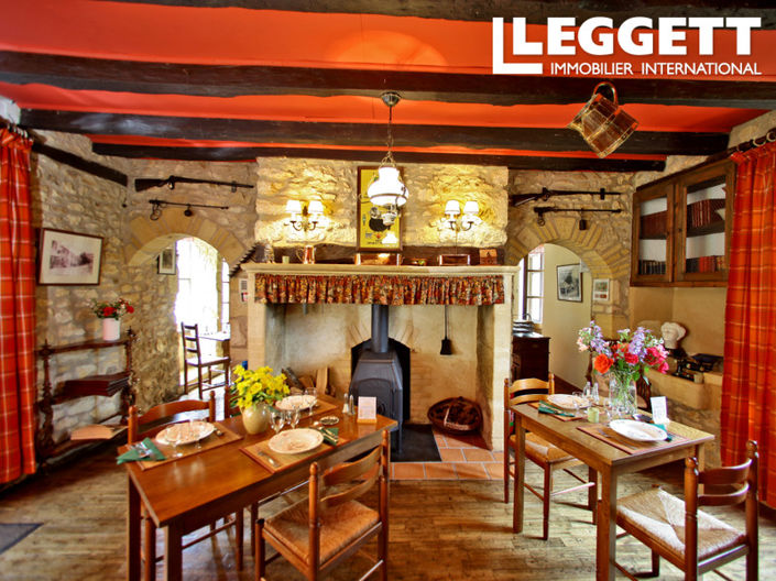 Image No.8-9 Bed House for sale