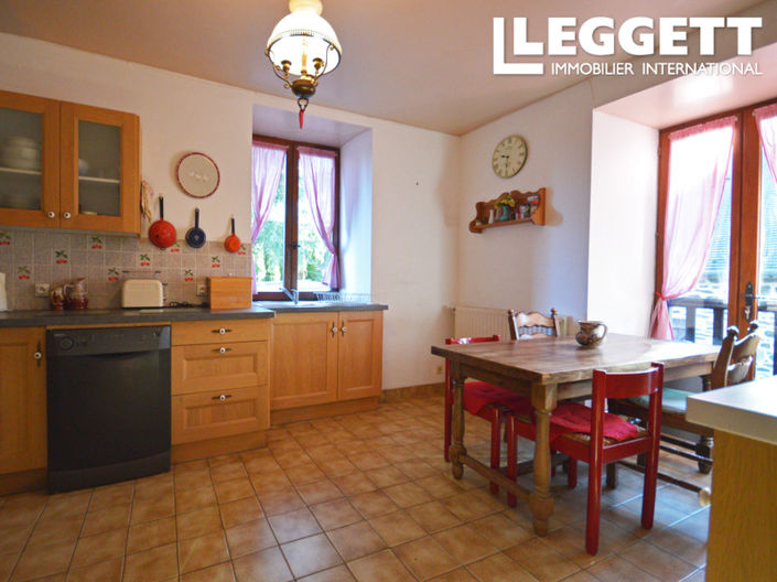 Image No.4-6 Bed House for sale