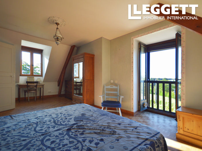 Image No.5-6 Bed House for sale