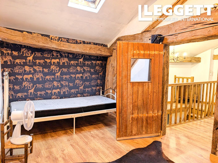 Image No.6-3 Bed House for sale