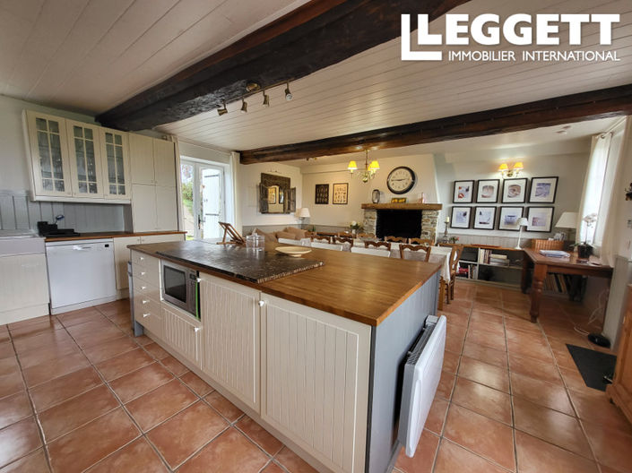 Image No.2-Maison de 4 chambres à vendre à Barenton