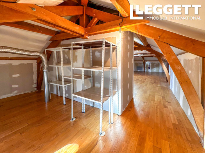 Image No.9-3 Bed House for sale