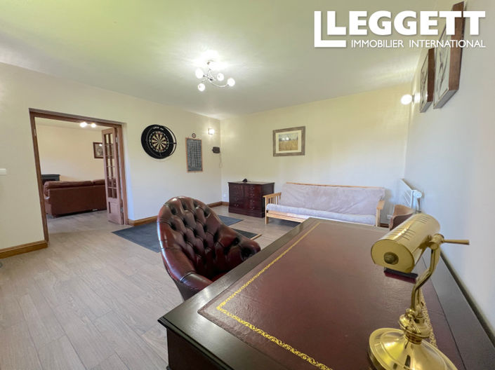 Image No.9-4 Bed House for sale