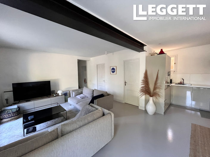 Image No.2-2 Bed House for sale