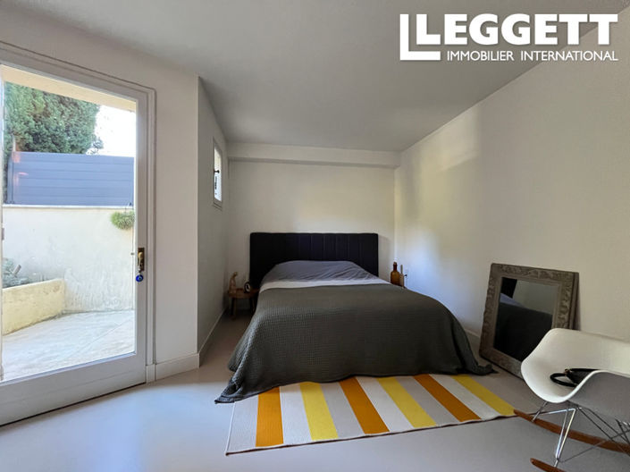 Image No.6-2 Bed House for sale