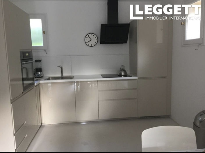 Image No.9-2 Bed House for sale