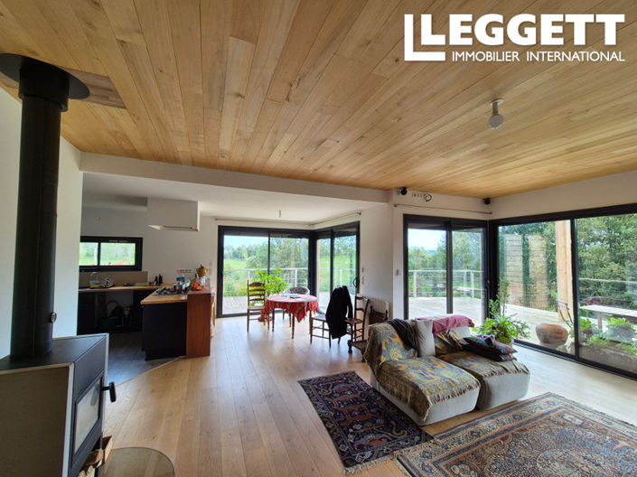 Image No.6-3 Bed House for sale