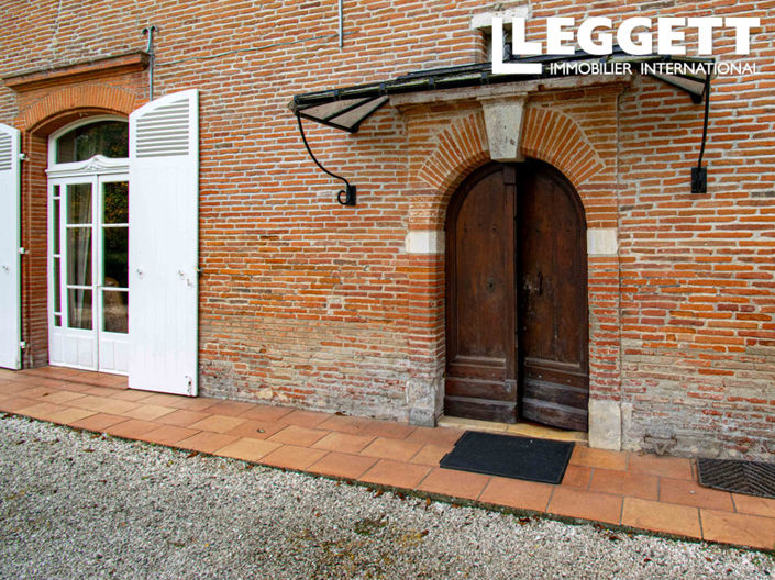 Image No.3-5 Bed Chateaux for sale