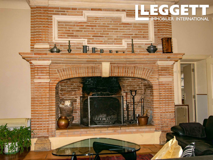 Image No.5-5 Bed Chateaux for sale