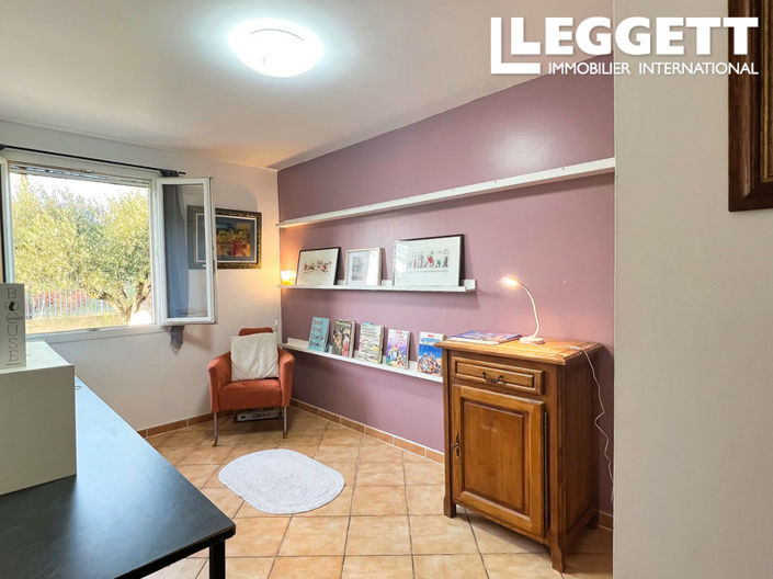 Image No.7-4 Bed House for sale