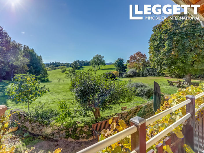 Image No.2-Maison de 7 chambres à vendre à Saint-Flour